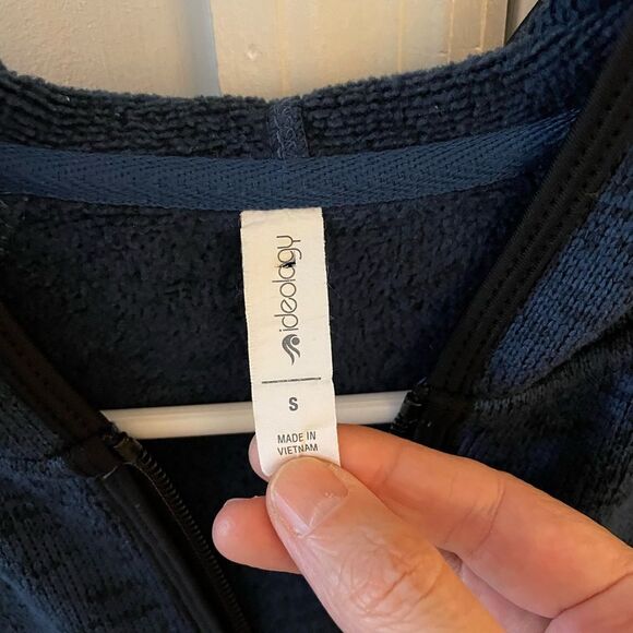 Ideology Blue Navy zip up Hoodie size SM - Picture 3 of 7